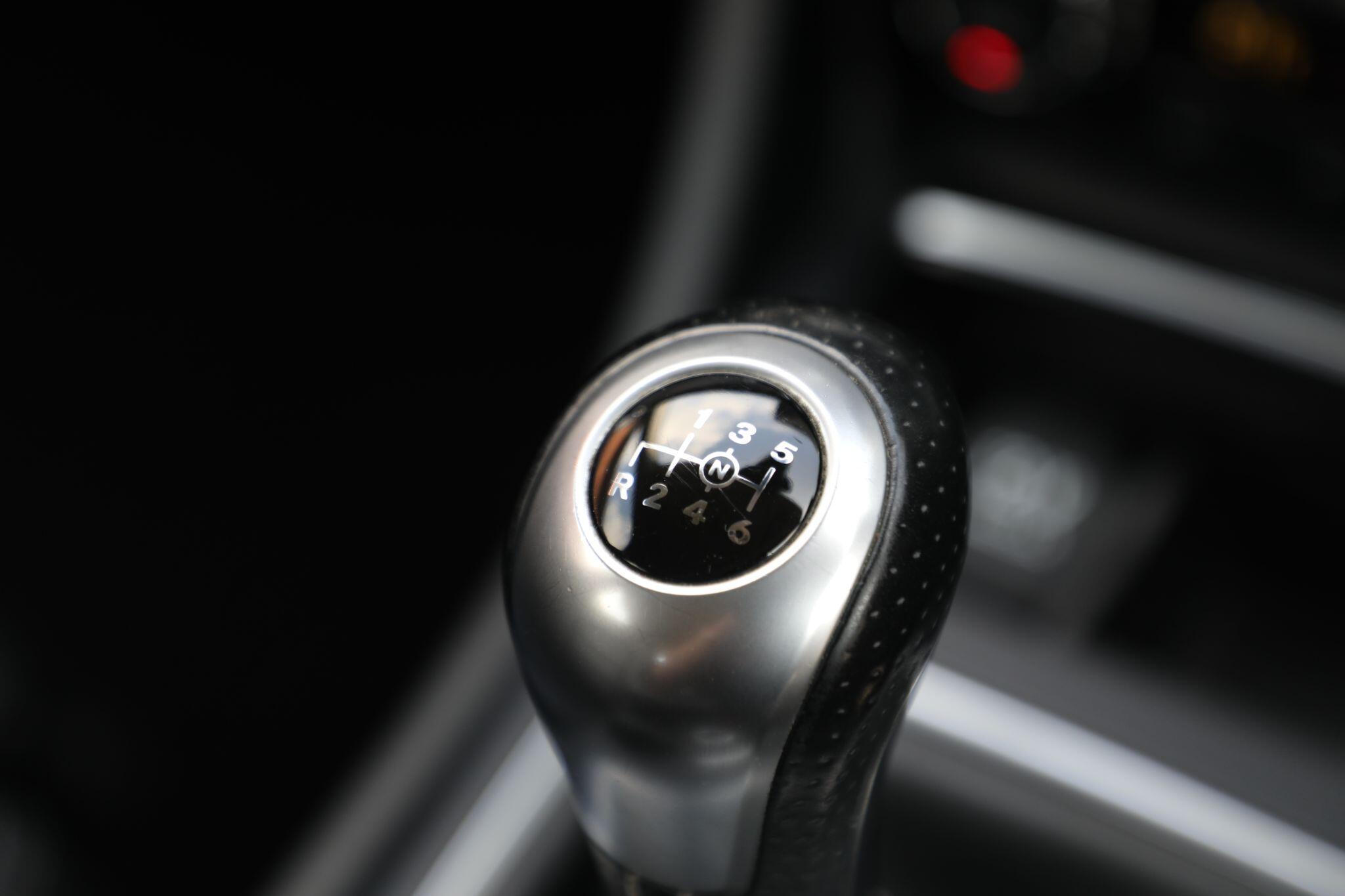 Large vehicle image
